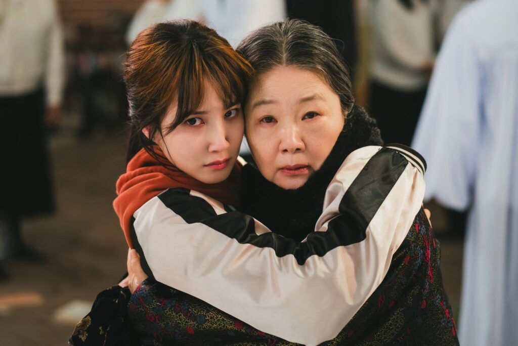 The Wonderfools Kim Jeon-bok grandmother of Chae-ni