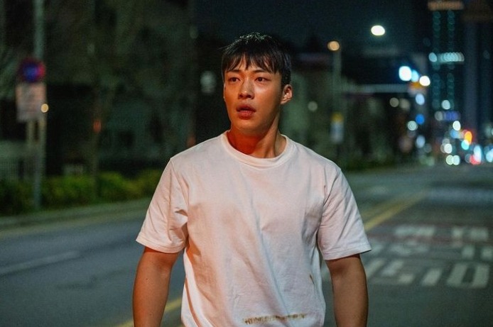 The emotional scene of Kim Geon-woo from bloodhounds season 2