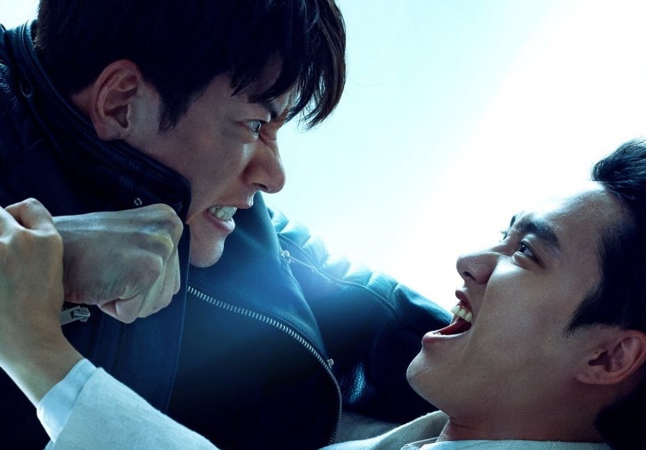 The fighting scene between the main antagonist and protagonist in The Manipulated 