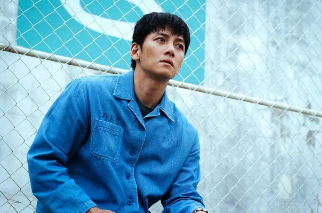 Ji Chang-wook as Park Tae-jung in The Manipulated Korean Drama