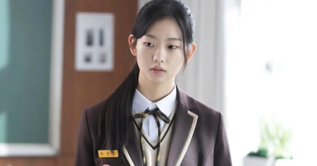 Kim Min Ji the daughter of Agent Kim in Agent Kim Reactivated Korean Series