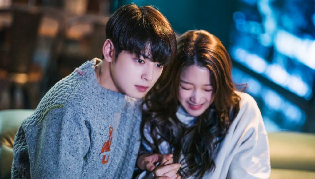 The romantic moment between main leads in True Beauty