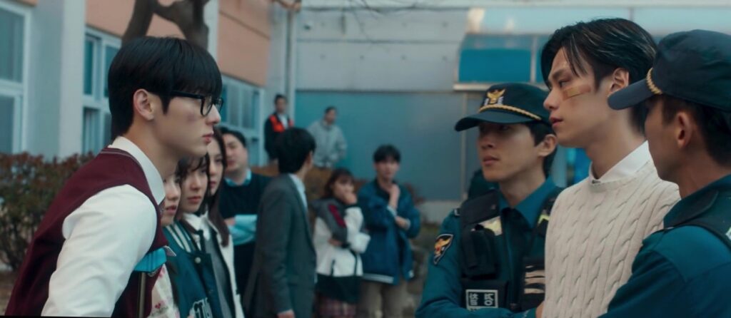 The confront of Yoon Ga-min with main villain in Study Group