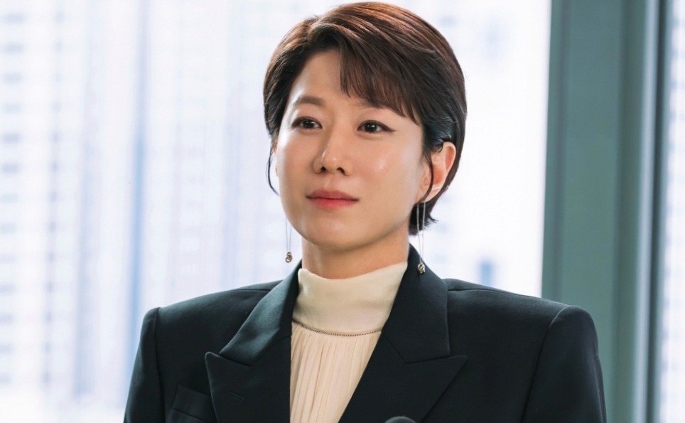 Jeon Hye-jin as Kang Jae-gyeong in Reborn Rookie