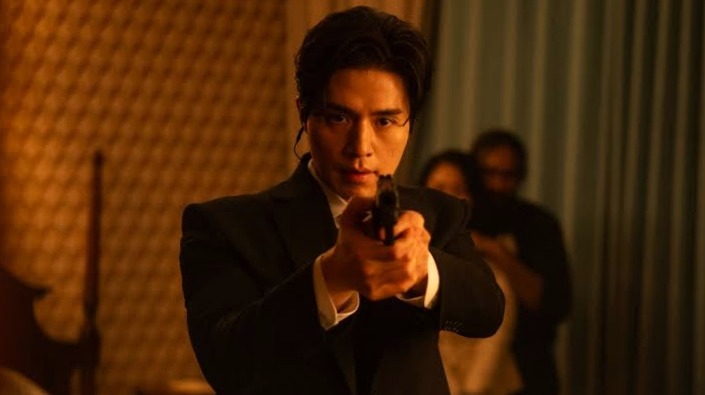 Lee Dong-wook as Jeong Jin-man in A Shop for Killers Season 2