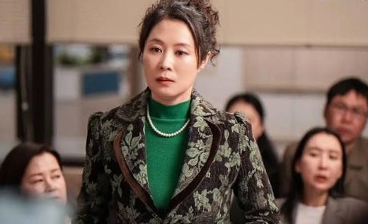 Moon So-ri in The Apartment Job